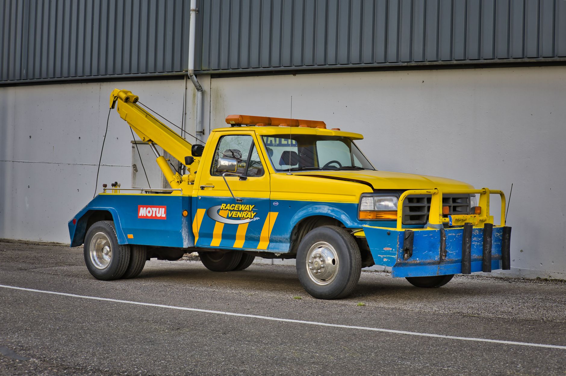 Remorquage voiture équipe à Bourges